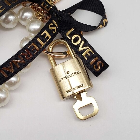 Authentic Louis Vuitton Lock & Key with unbranded Bagcharm, Keycharm, Keychain - Picture 5 of 10